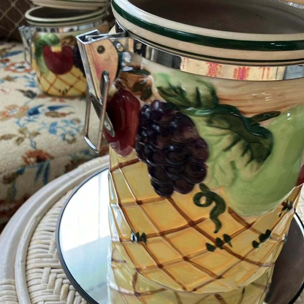 VINTAGE GOURMET HOME ACCENTS RAISED FRUIT CERAMIC FOOD SEAL CANISTER 8”x5” - Picture 4 of 17